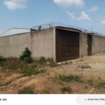 Acheter cité de 2 maisons à Daloa Baoulouzon près du boulevard